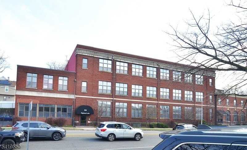 350 Scotland Rd #105 - Photo 2 of 17