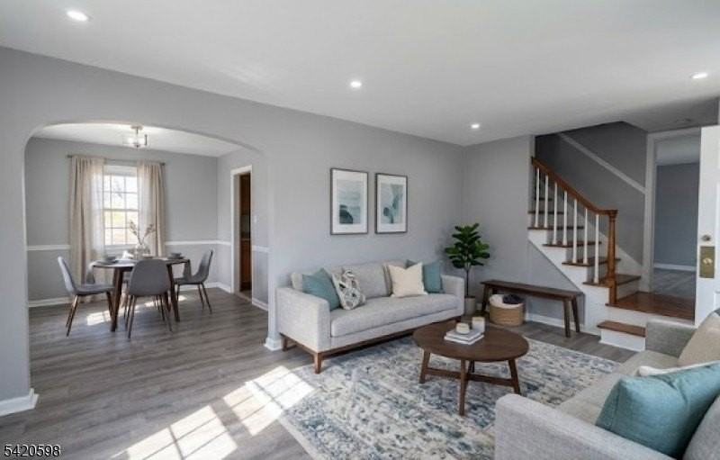 239 E 4th Ave - Photo 4 of 18