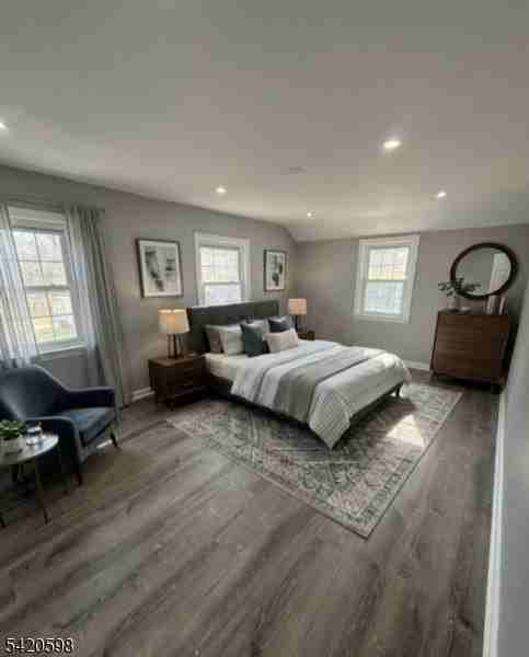 239 E 4th Ave - Photo 6 of 18