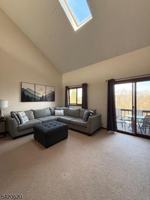 featured image of 2 Stowe Ct #8