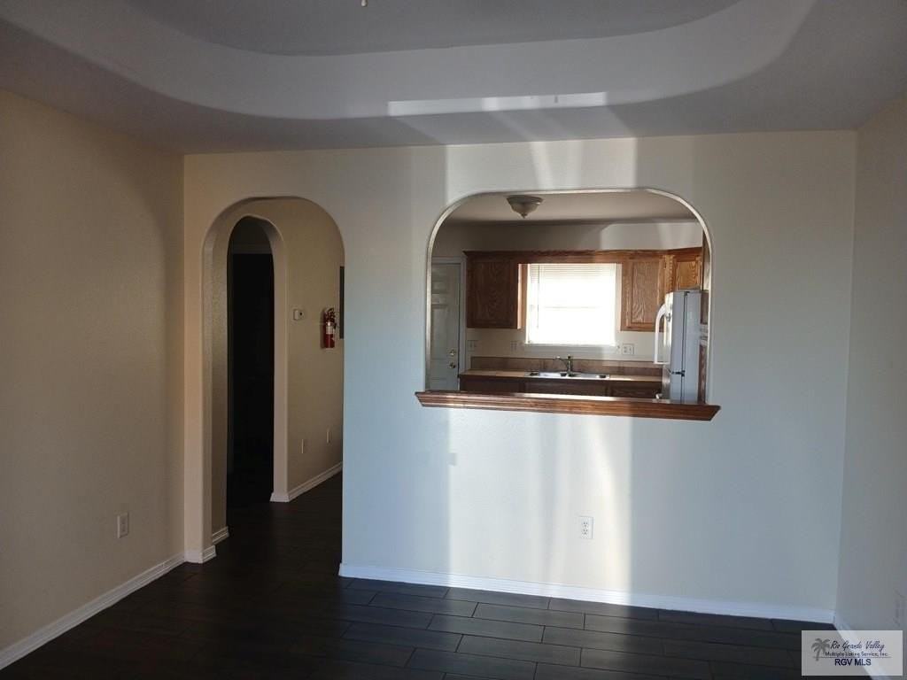 701 Sonesta Dr Apt 3 - Photo 3 of 12