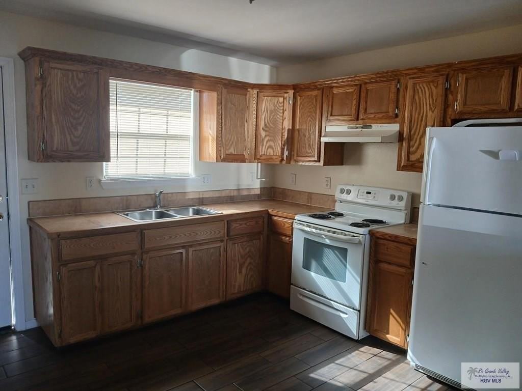 701 Sonesta Dr Apt 3 - Photo 6 of 12