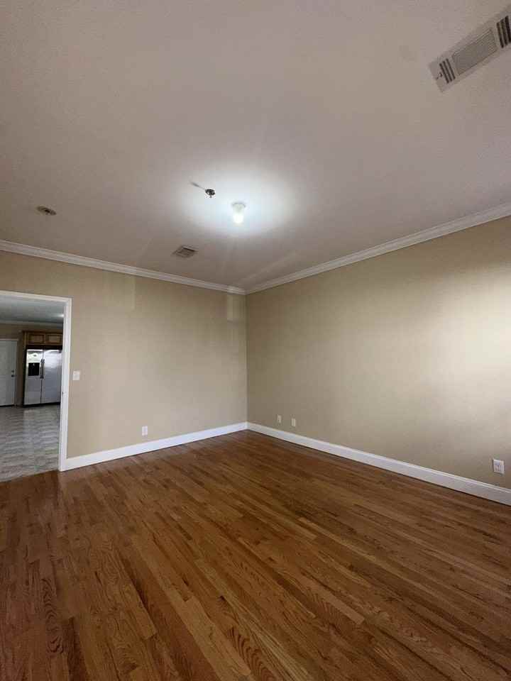 272 St Pauls Ave #1 - Photo 4 of 22