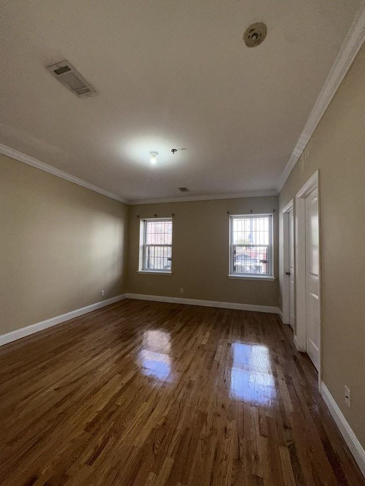 272 St Pauls Ave #1 - Photo 6 of 22