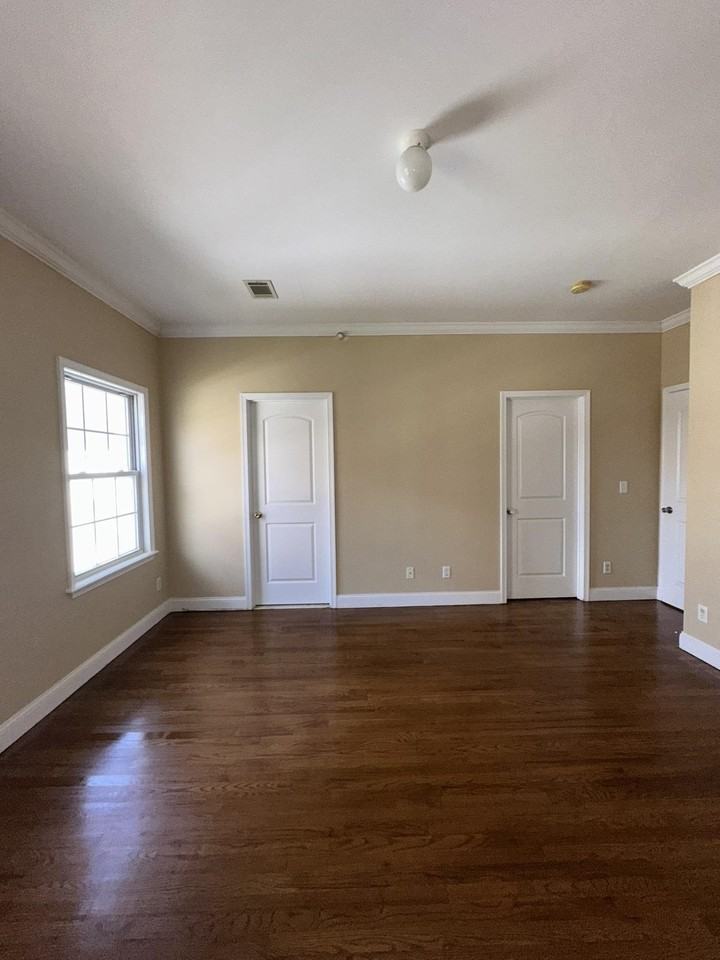 272 St Pauls Ave #1 - Photo 7 of 22