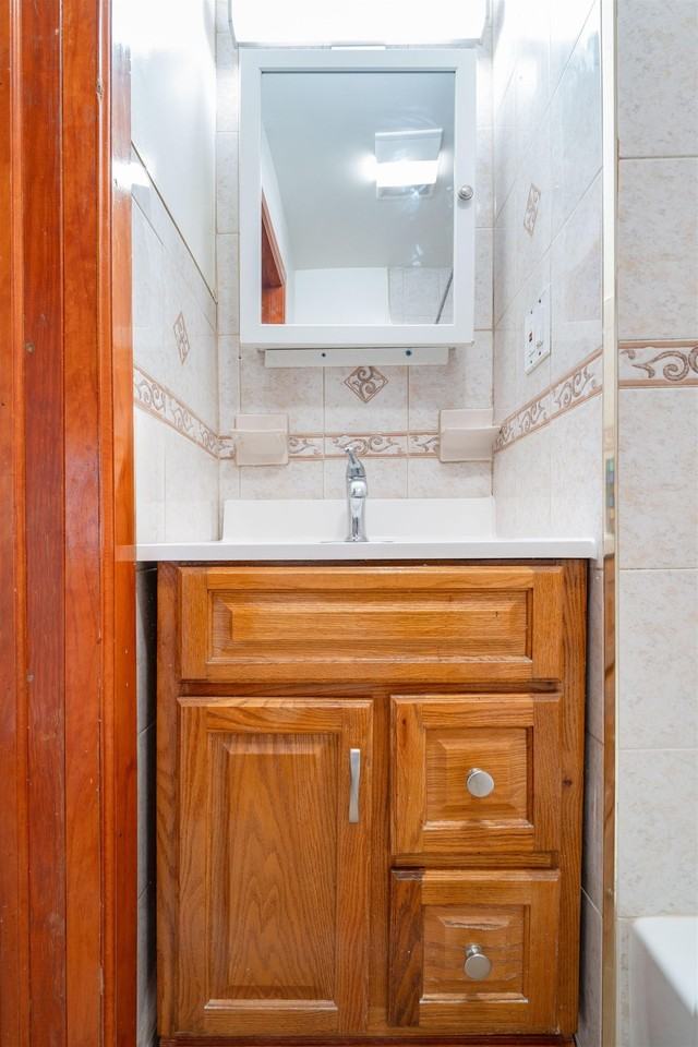 724 17th St - Photo 7 of 32