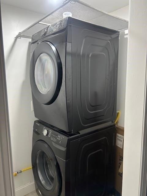 442 New York Ave #2 - Photo 5 of 9