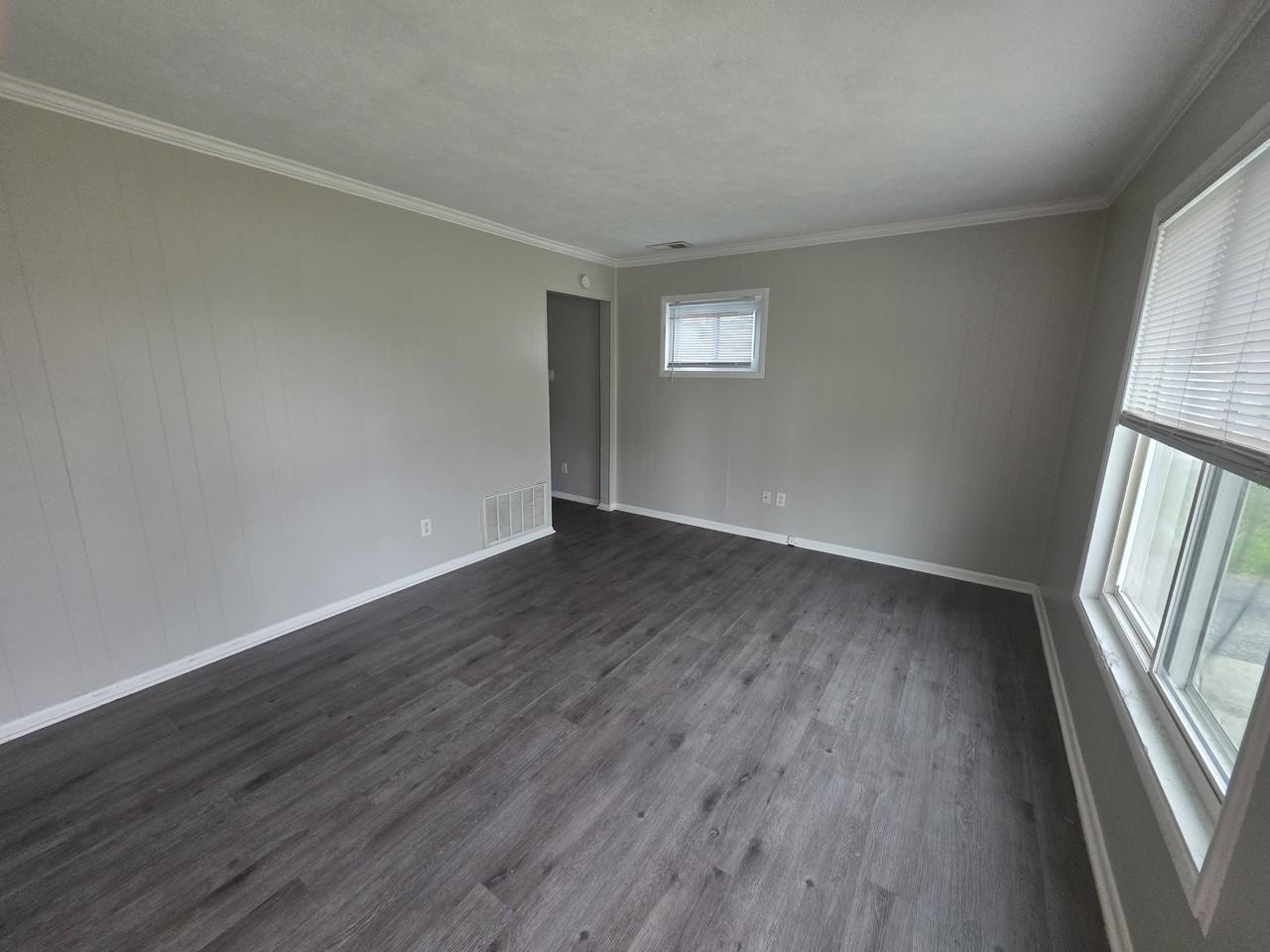 3825 Kenard Ct #1 - Photo 3 of 10