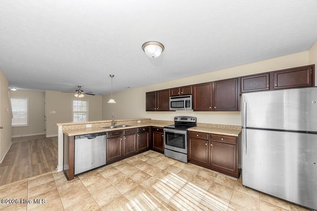 205 Grove Ln - Photo 5 of 13