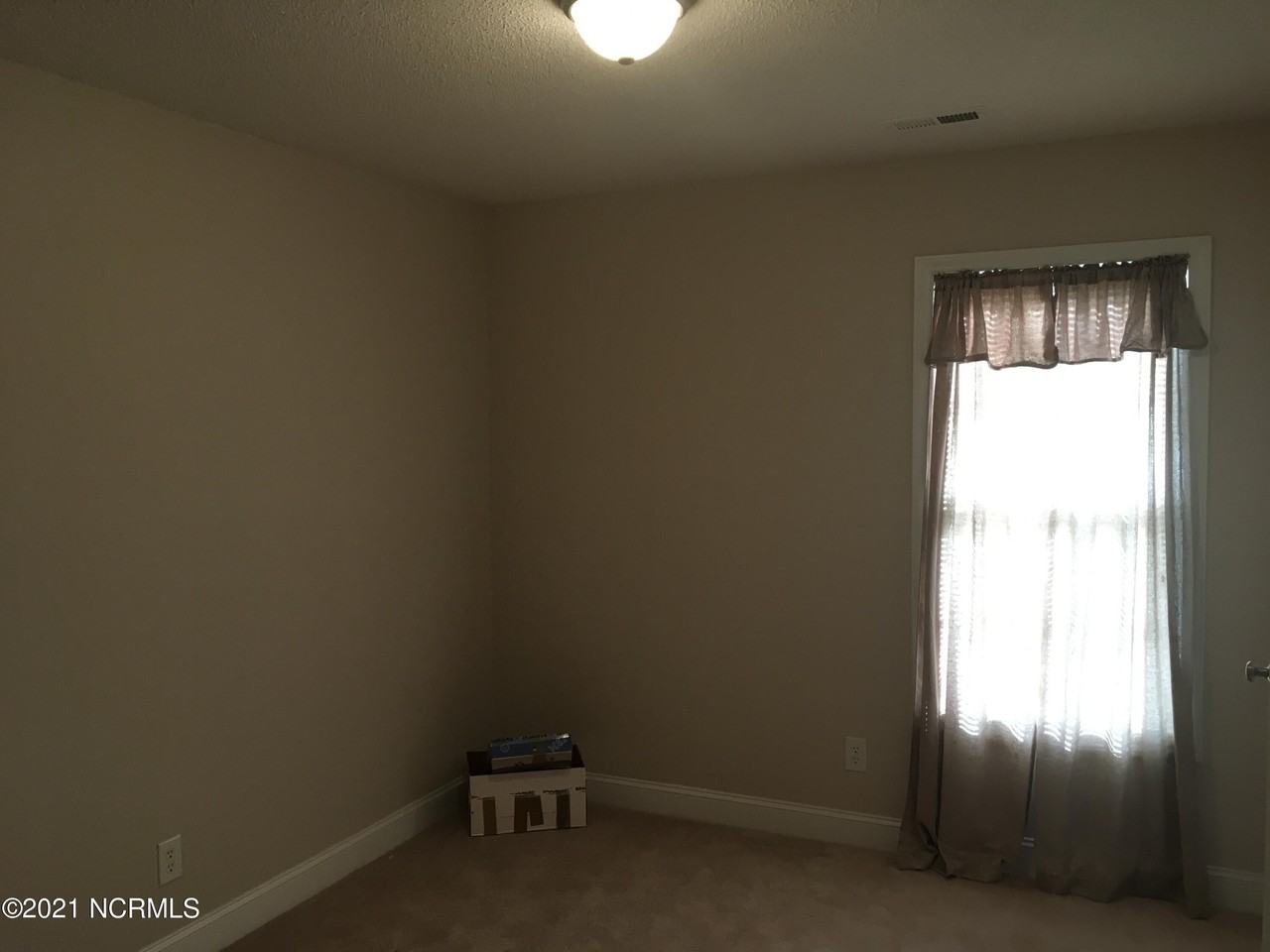 333 Olive Branch Blvd - Photo 4 of 15