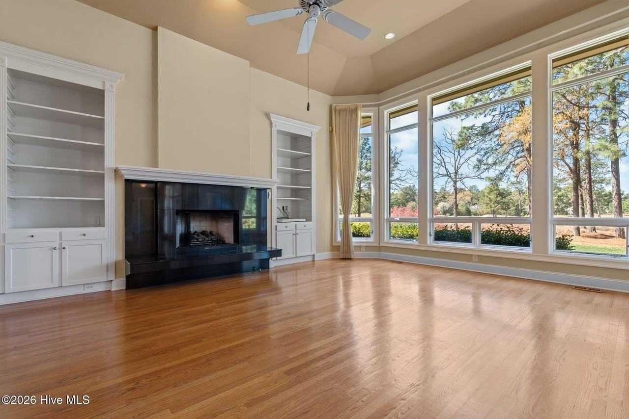 50 Oak Meadow Rd - Photo 6 of 50