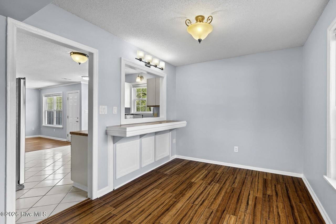 217 Mahogany Dr - Photo 5 of 24