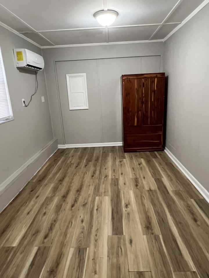 323 Sally Dr - Photo 5 of 13