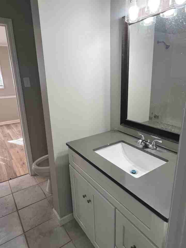 323 Sally Dr - Photo 7 of 13