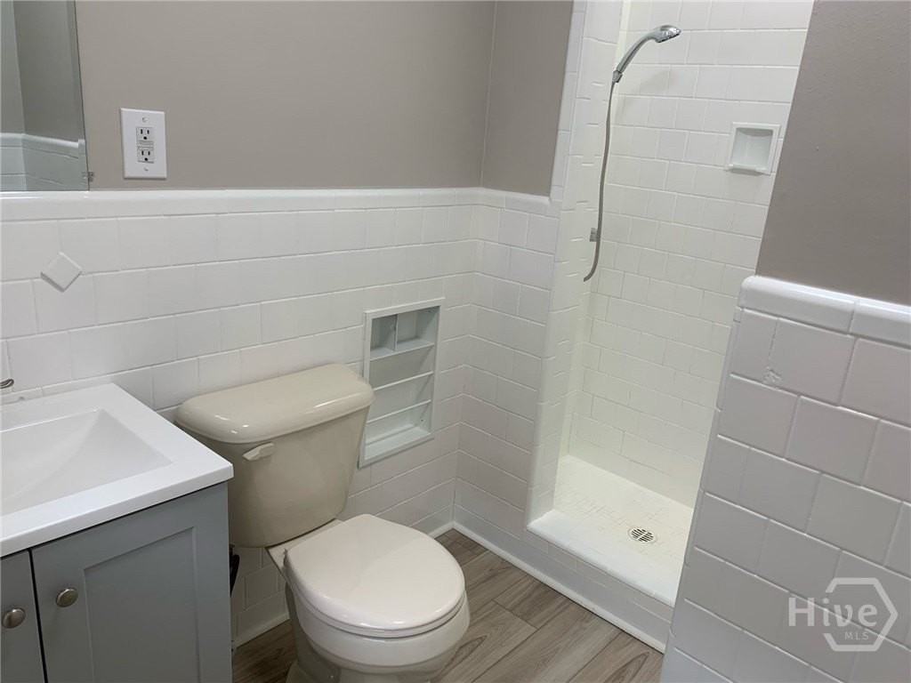 5 Berkley Pl - Photo 2 of 8