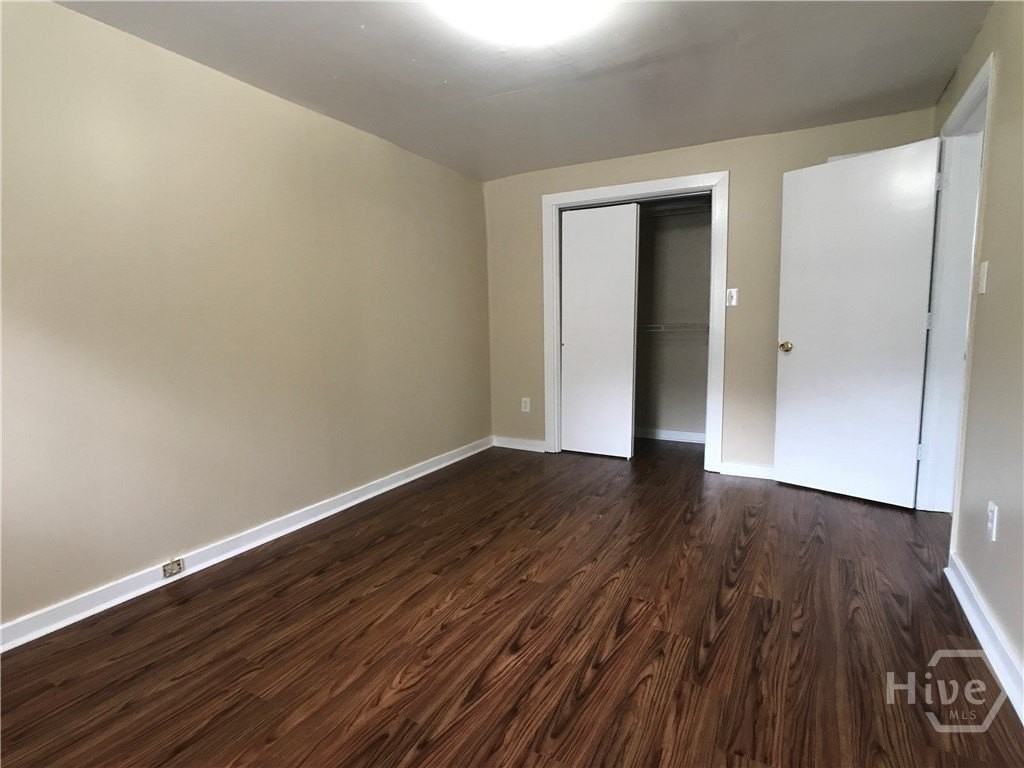 1122 E 37th St Unit 1/2 - Photo 4 of 5