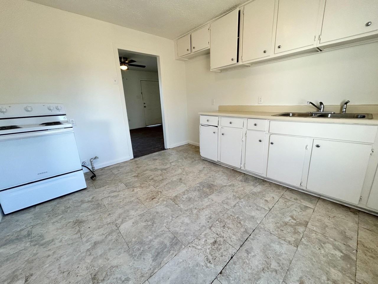 2803 2nd St - Photo 3 of 13