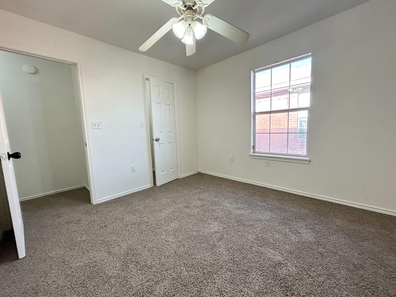 1112 82nd St #B - Photo 6 of 12