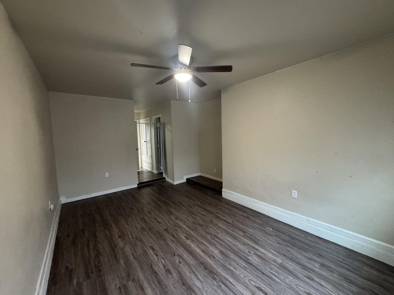 601 Chicago Ave - Photo 6 of 12