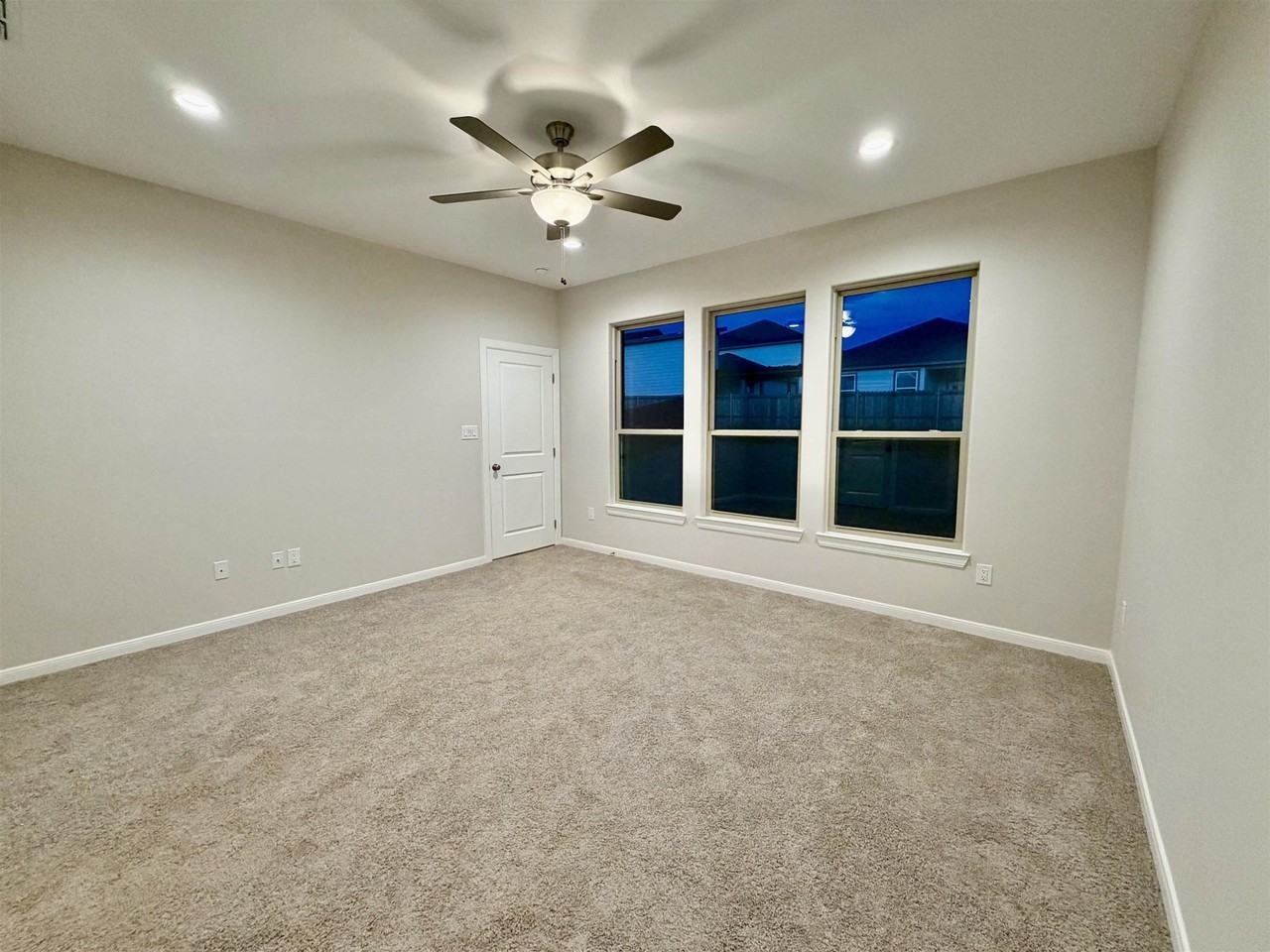 1427 Key Deer Dr - Photo 7 of 10