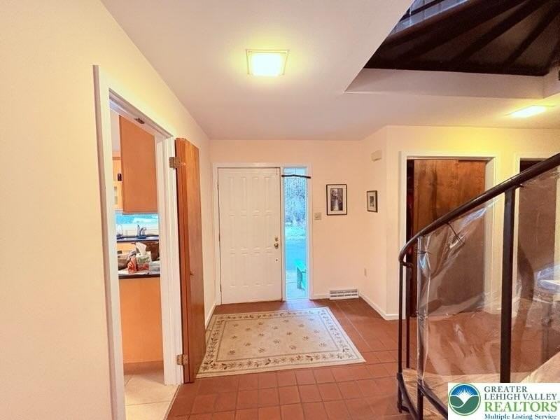 3034 W Whitehall St - Photo 2 of 36