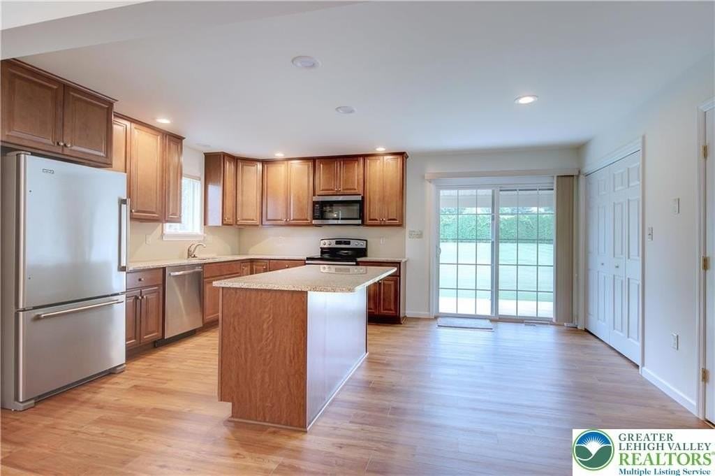 1057 Decatur St - Photo 3 of 23