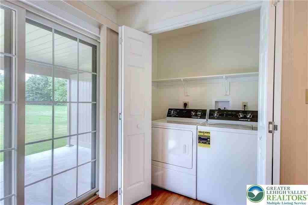 1057 Decatur St - Photo 6 of 23