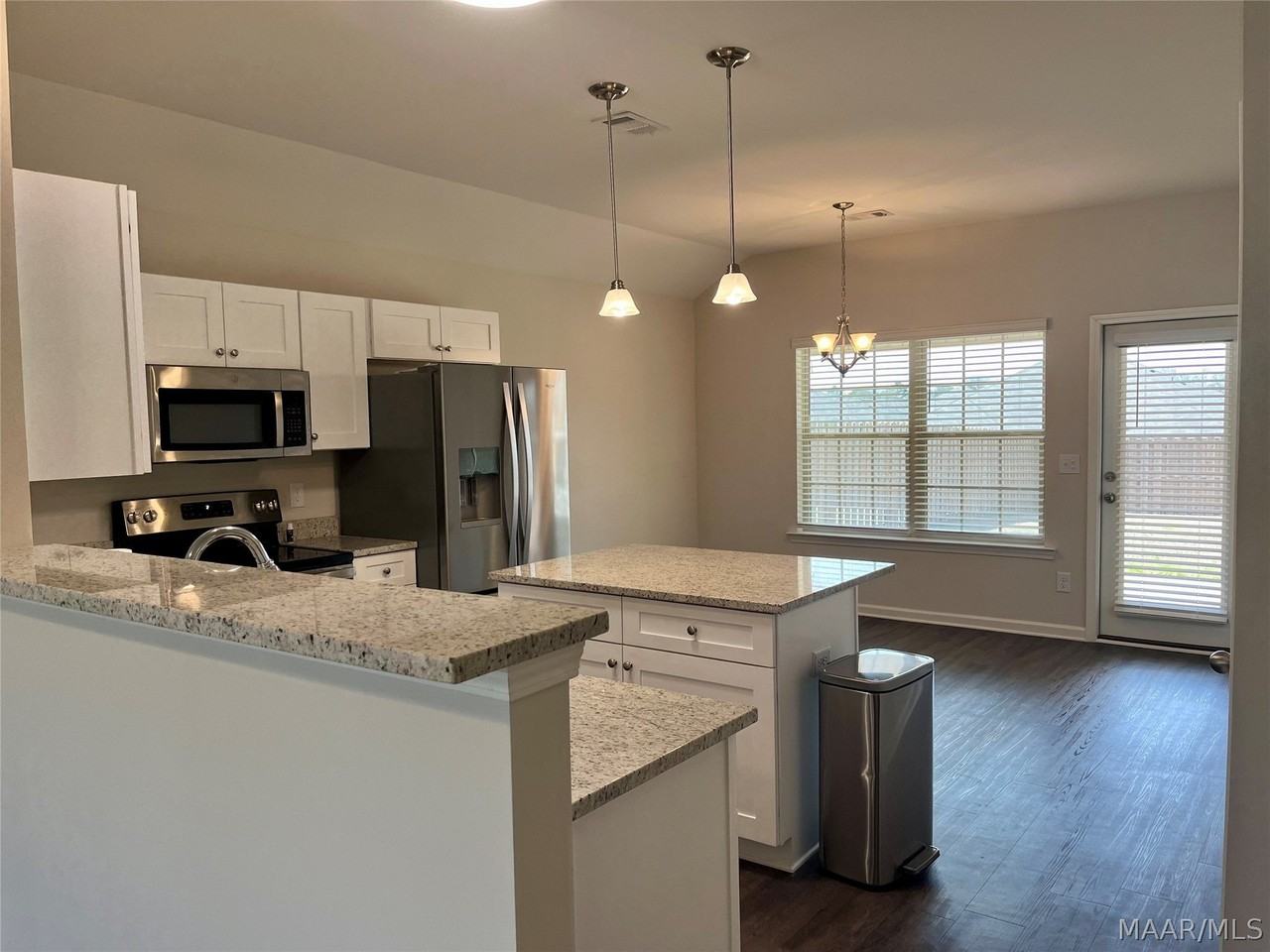 127 Dawsons Mill Dr - Photo 5 of 29