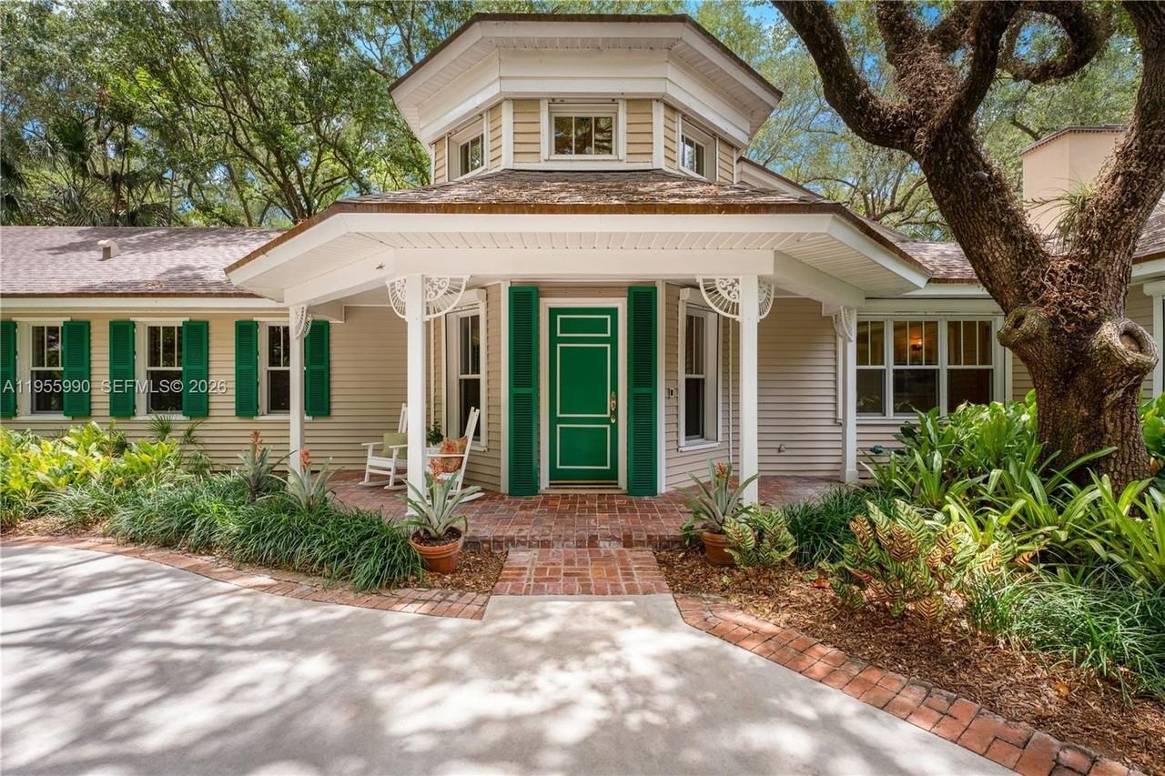 7400 Sw 47th Ct - Photo 2 of 17