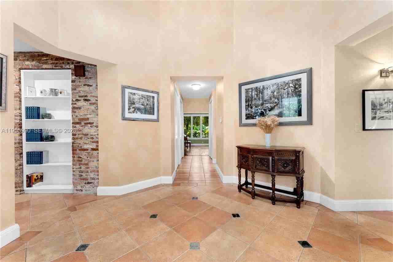 7400 Sw 47th Ct - Photo 3 of 17