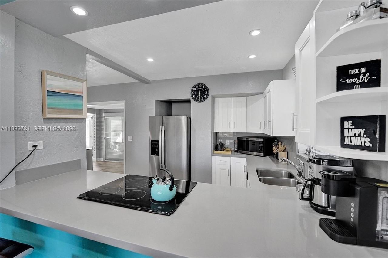 529 Nw 8th St - Photo 7 of 50