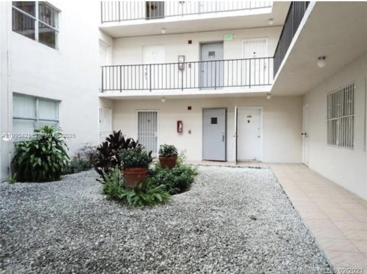 5501 Nw 7th St #E219 - Photo 3 of 10