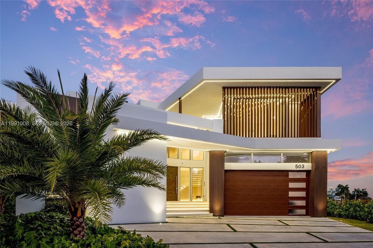 503 Palm Dr - Photo 6 of 50