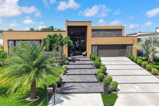 2215 Ne 19th St - Photo 1 of 1