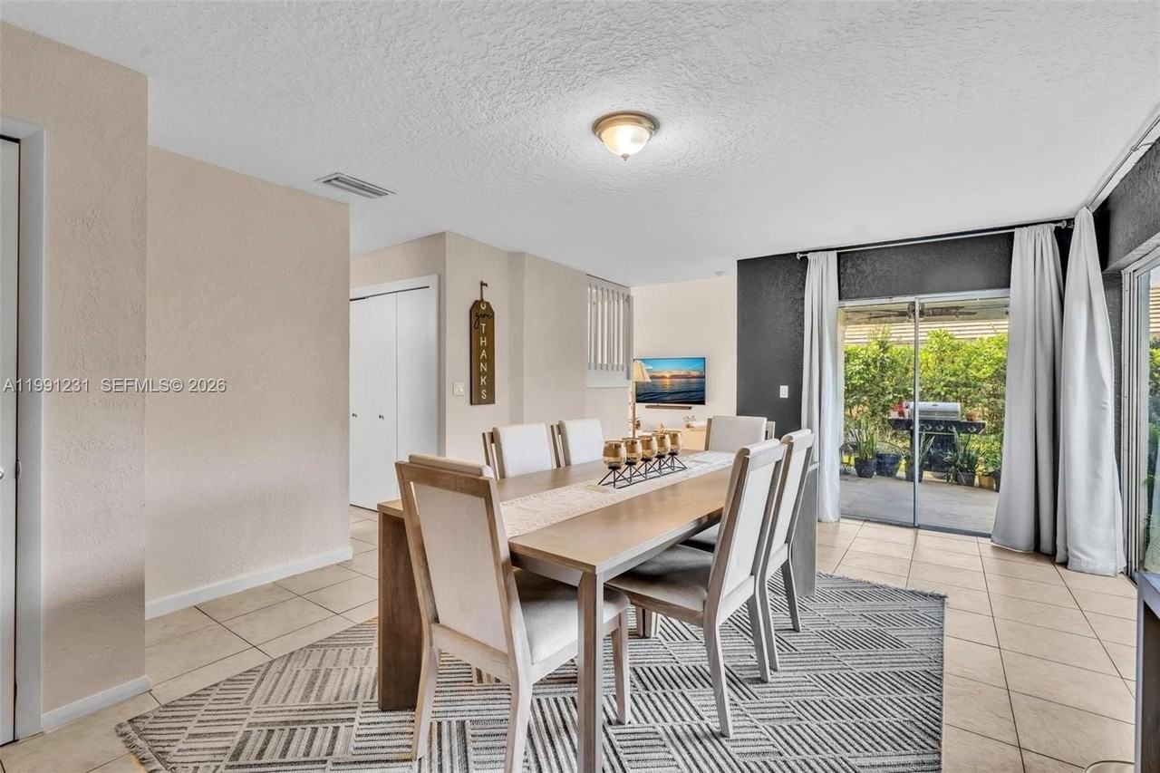 1718 Nw 97th Ave #0 - Photo 3 of 39