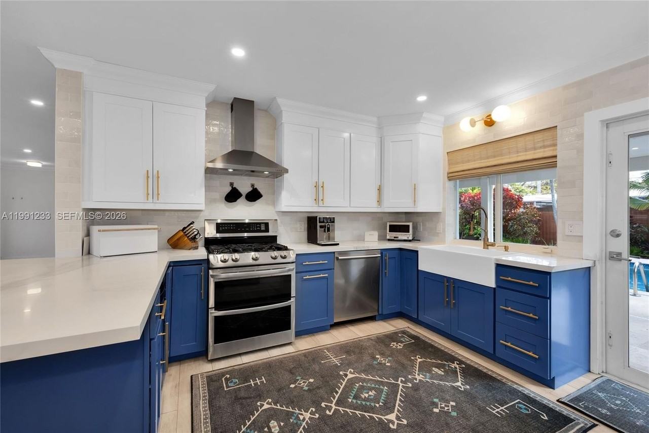 6440 Sw 63rd Ter #0 - Photo 4 of 20