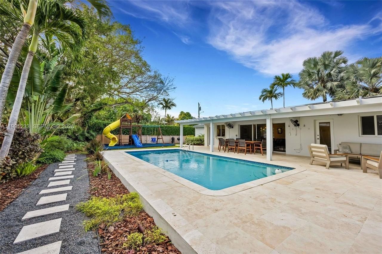 6440 Sw 63rd Ter #0 - Photo 5 of 20