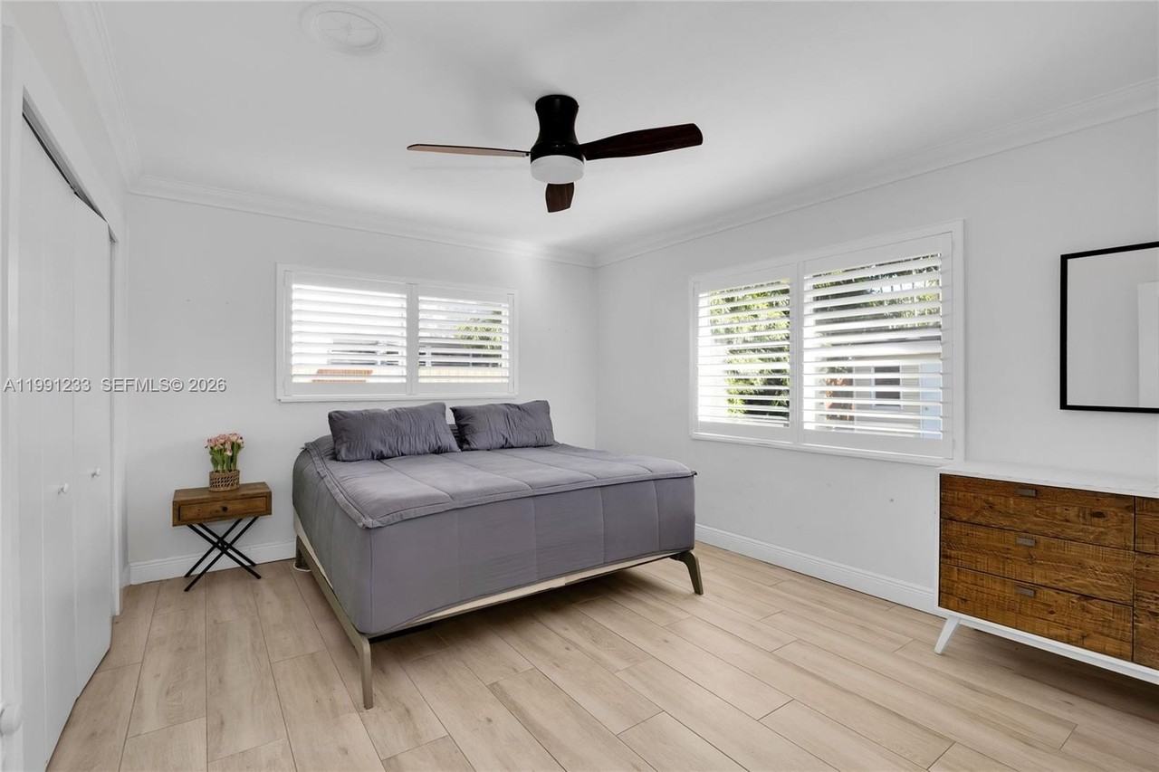 6440 Sw 63rd Ter #0 - Photo 6 of 20