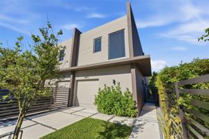 featured image of 2840 Sw 32nd Ct