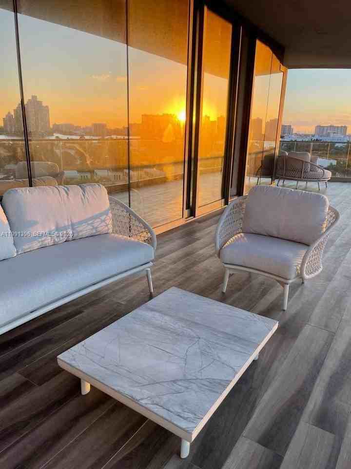 18975 Collins Ave #605 - Photo 2 of 13