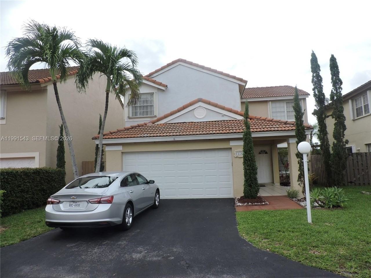 15065 Sw 108th Ter - Photo 3 of 39