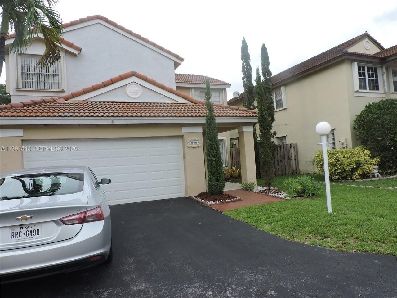 15065 Sw 108th Ter - Photo 5 of 39