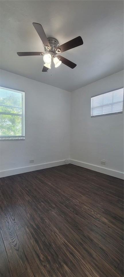 1335 Sw 8th St #3 - Photo 6 of 12