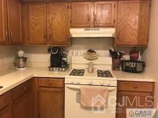 10 Nicholas Ct - Photo 3 of 21