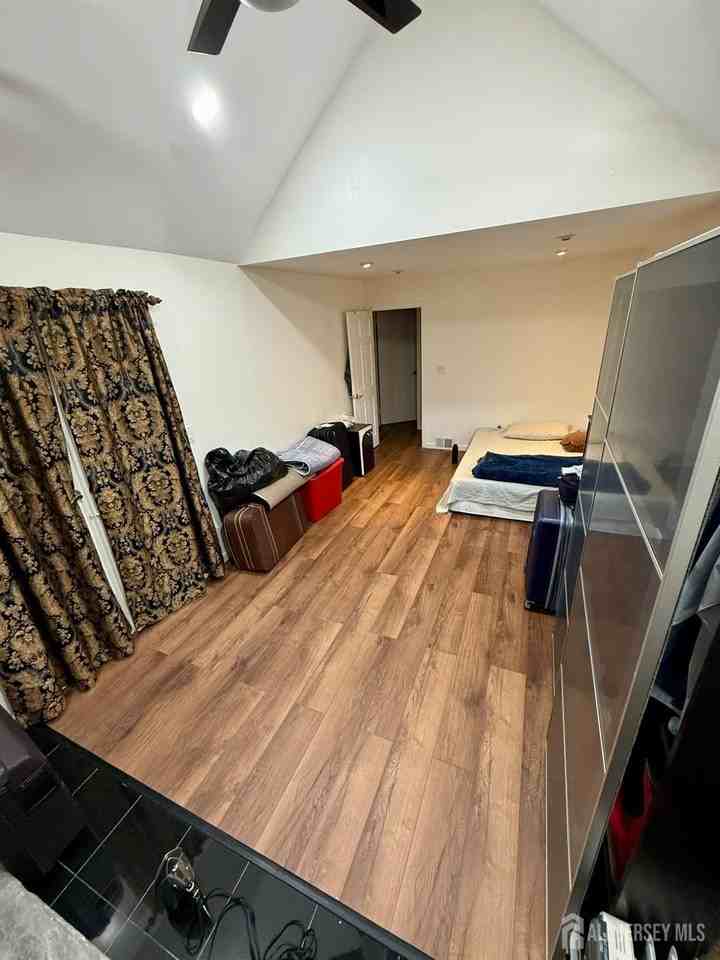 57 Bender Ave - Photo 7 of 7