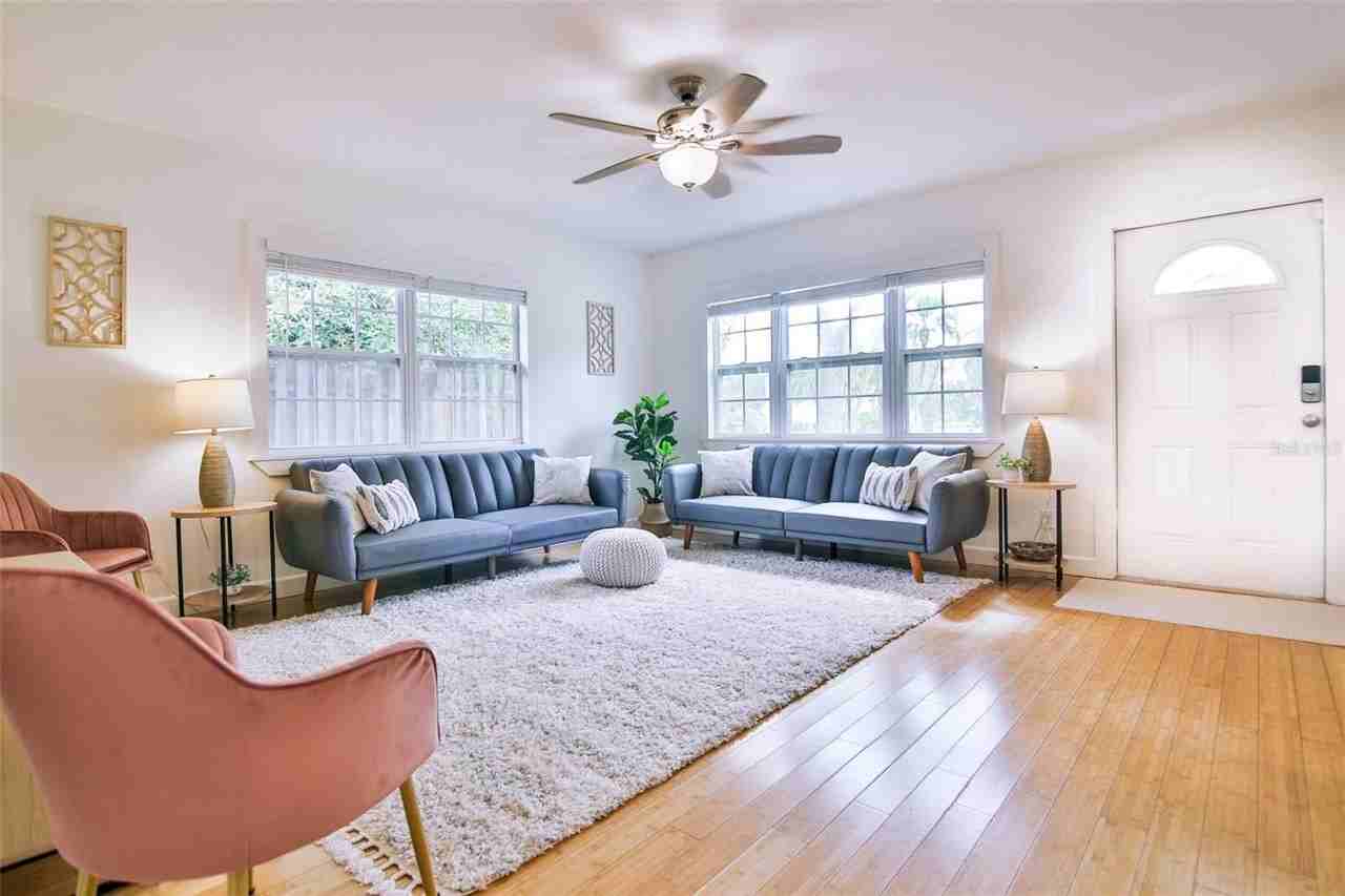 2181 Hyde Park St - Photo 2 of 17