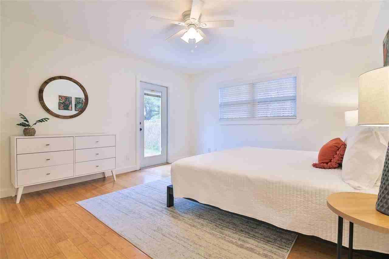 2181 Hyde Park St - Photo 7 of 17