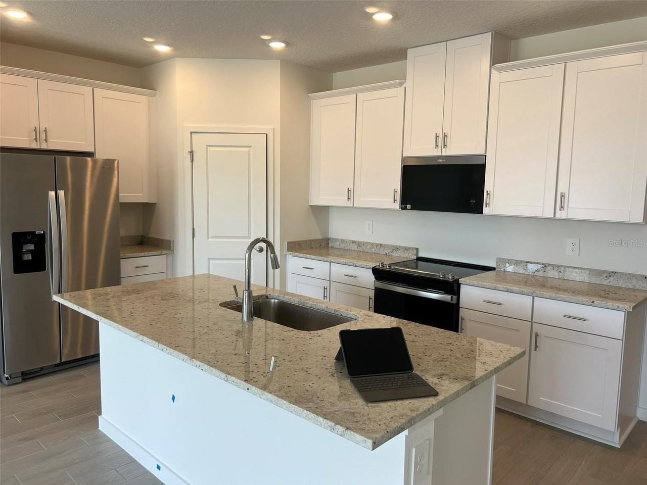 14 Oconee Dr - Photo 4 of 39