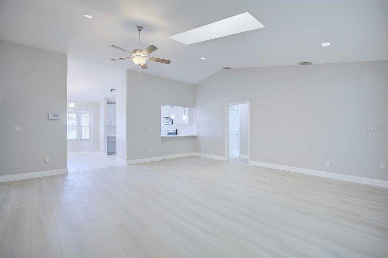 26098 Copiapo Cir - Photo 7 of 40