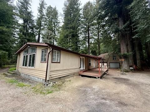 300 Creekside Ln - Photo 3 of 23